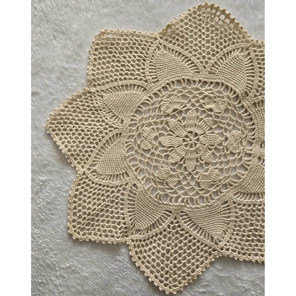 Vintage Doily Crochet Handmade Pineapple Set 2 Beige Lace Table Topper‎ 15